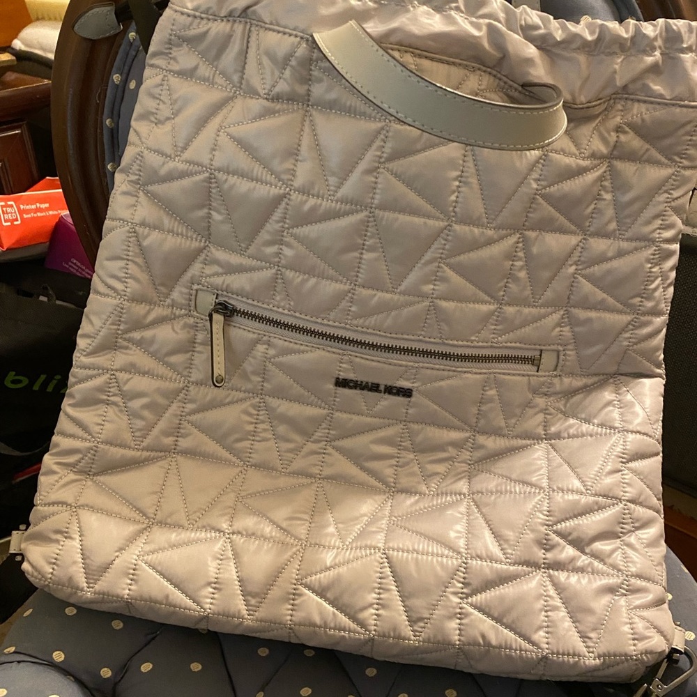 Brand New Michael Kors Winnie Drawstring Backpack